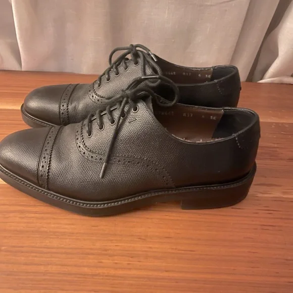 Lightly used Salvatore Ferragamo mens dress shoe